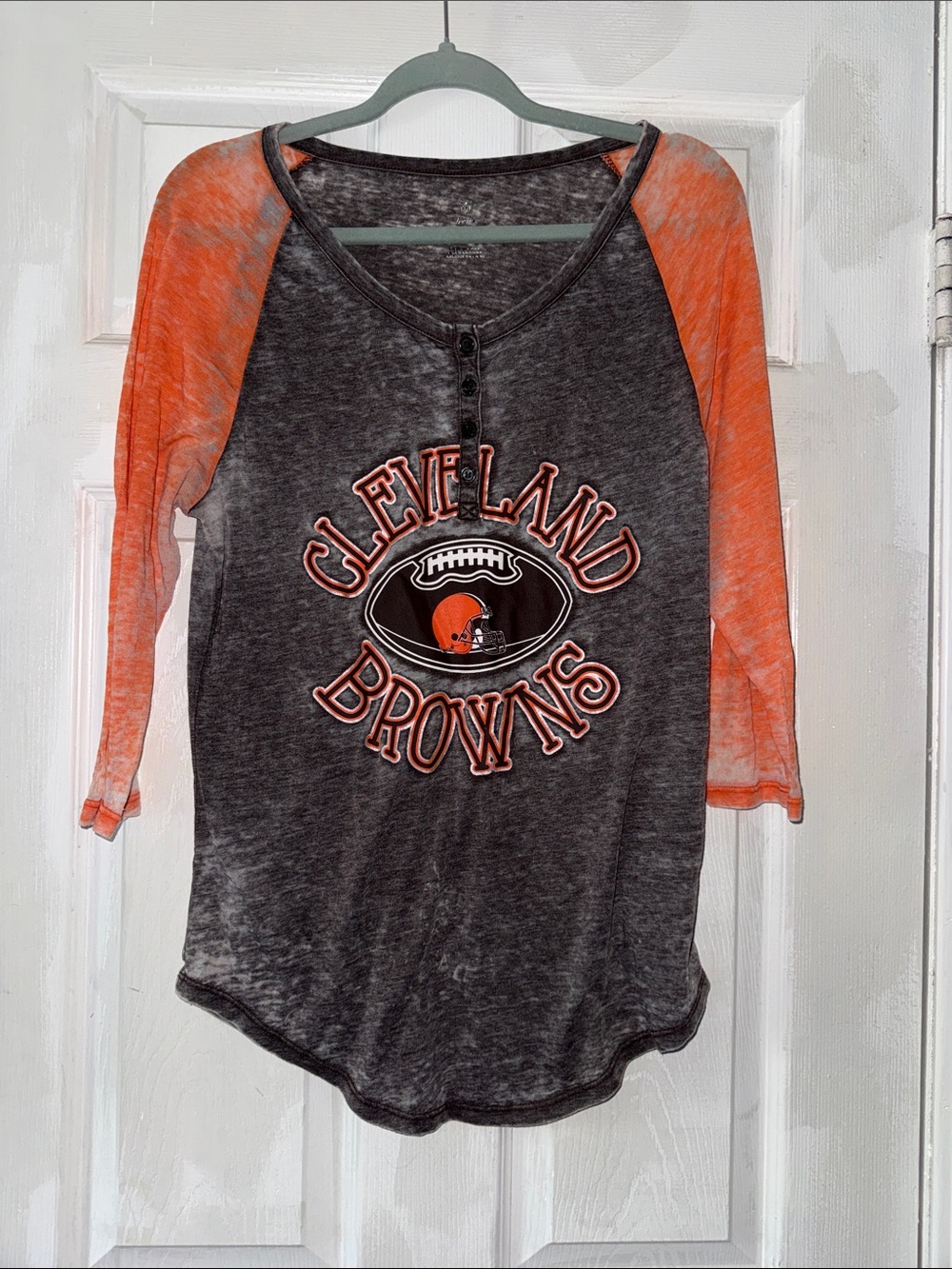 Lee Cleveland Browns Gray and Orange Raglan Henley Top
